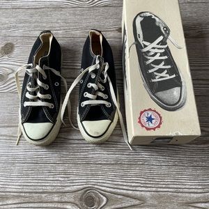 Vintage Converse All Star low with box